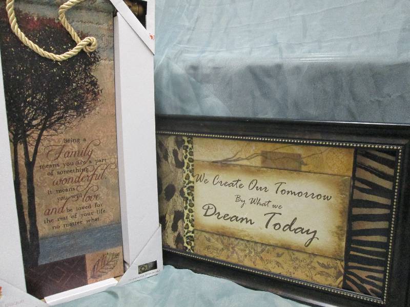 Set of 2 Verse Pictures...