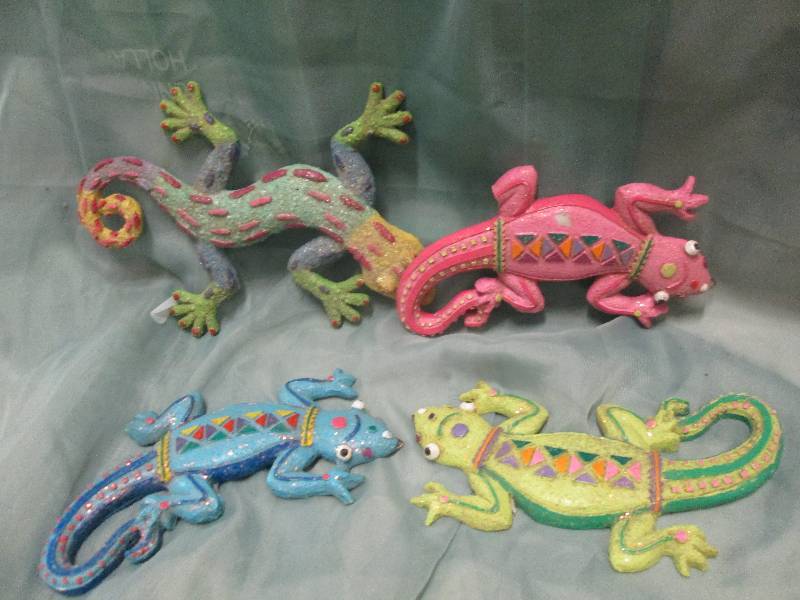 Set of 4 Decorative Lizard Wall Pla...