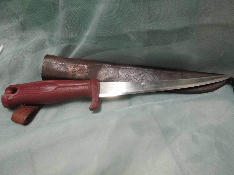 Filet Knife with sheath...