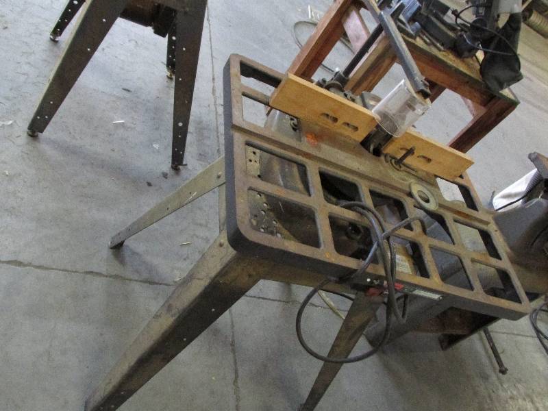 Craftsman router on stand...