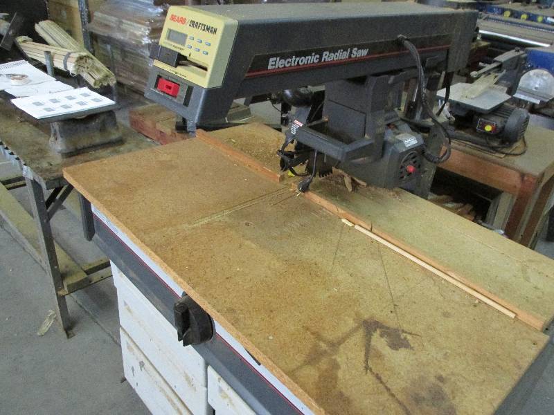 Craftsman electronic radial saw, 2....