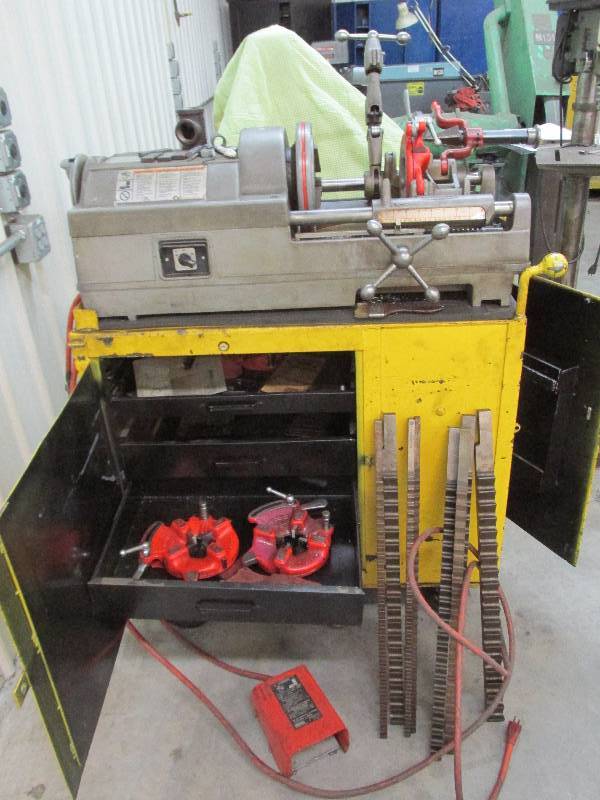 Rigid 535 pipe and bolt threader, 2...