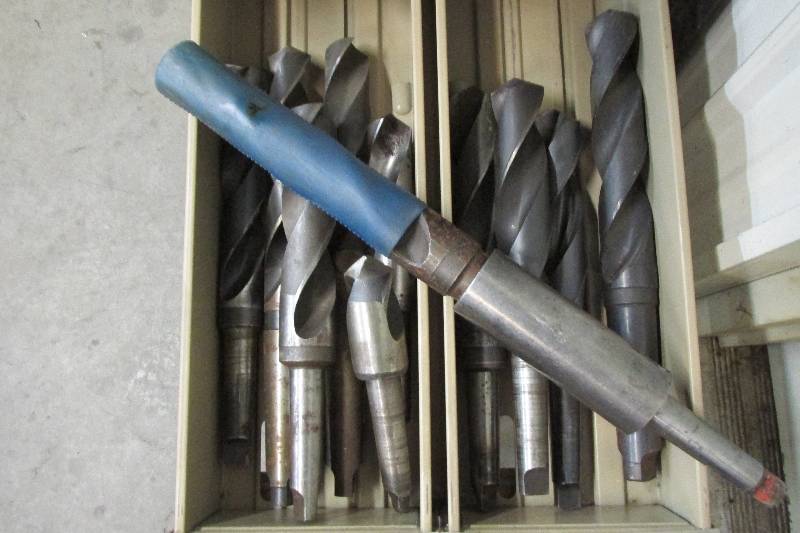 Lot of drill bits, mainly 2  1 27...
