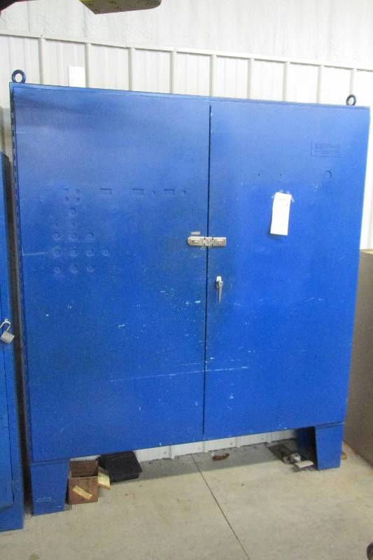 Metal locking tool cabinet, 6 wide...