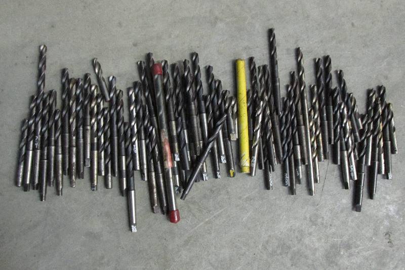 Drill bits, 38  2564  1332  276...