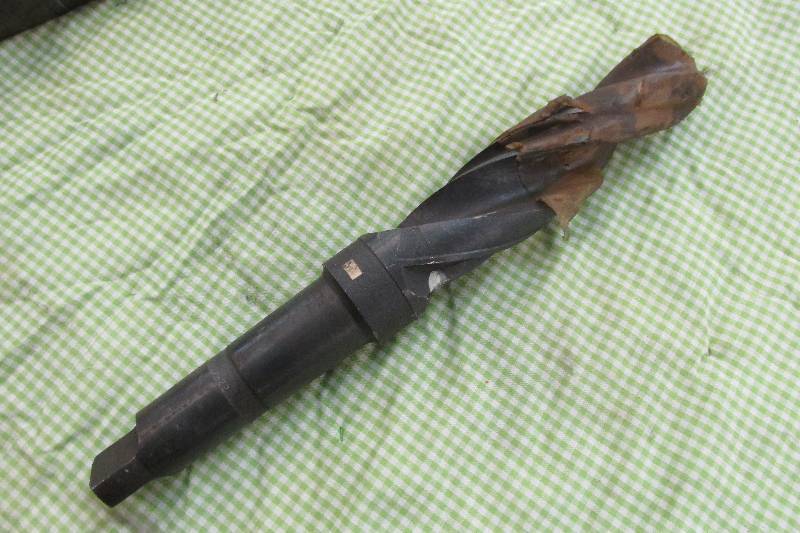 Brand new taper shank drill bit, 2 ...