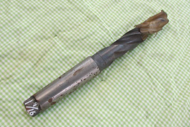 Brand new taper shank drill bit, 1 ...