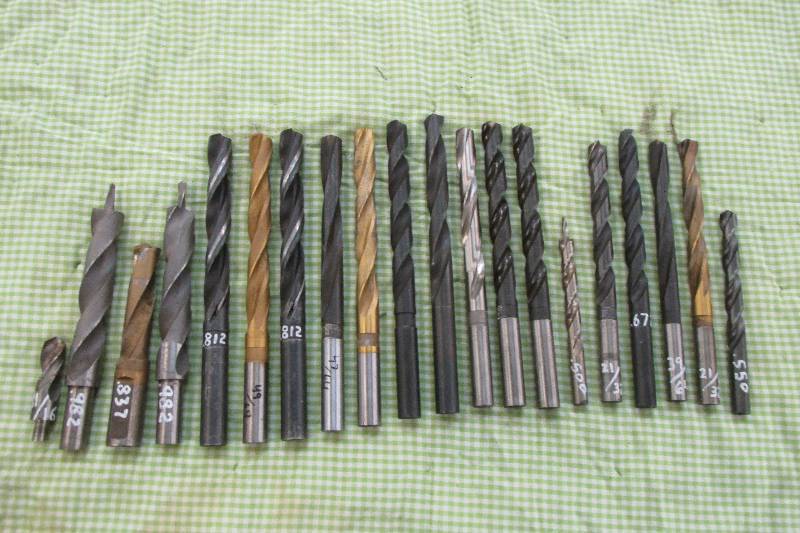 Lot of assorted drill bits, many ar...