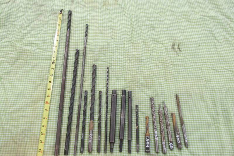 Lot of assorted drill bits, many ar...
