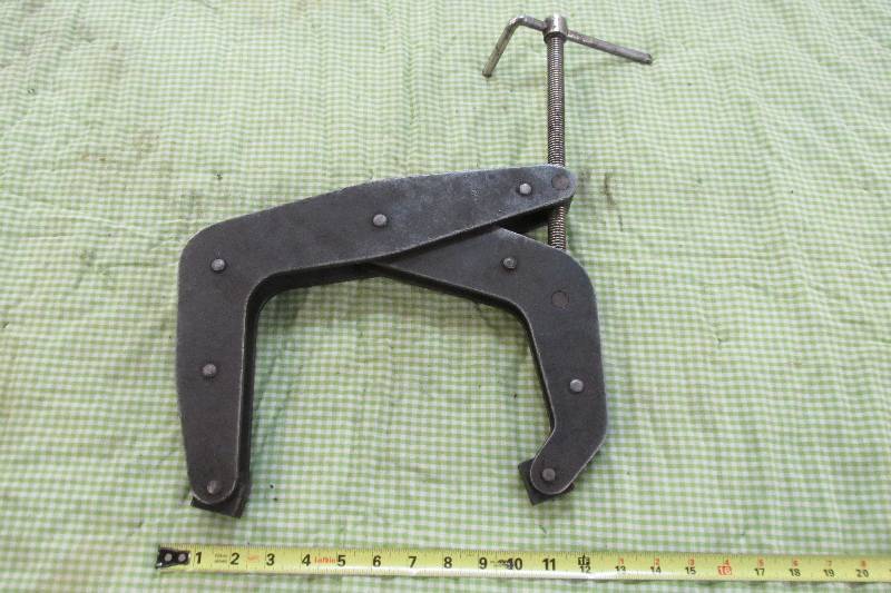 Large screw clamp...