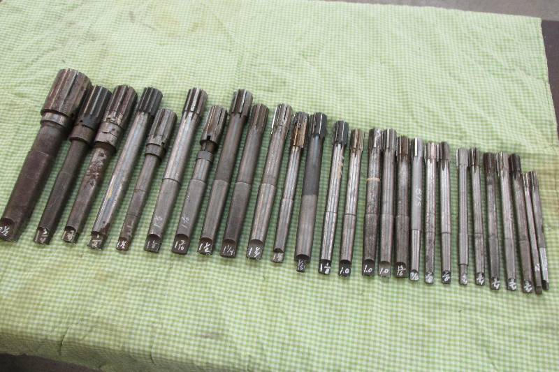 Lot of taper shank adjustible reame...