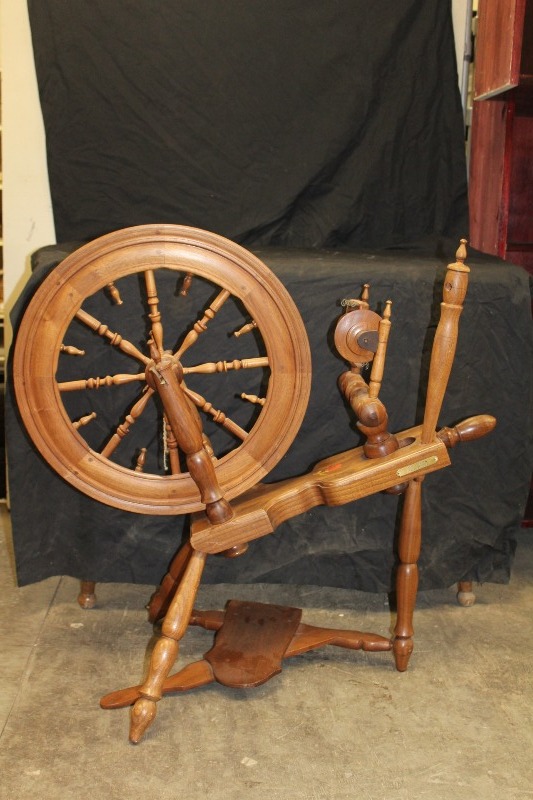 1980 Rick Reeves Walnut Spinning Wheel
