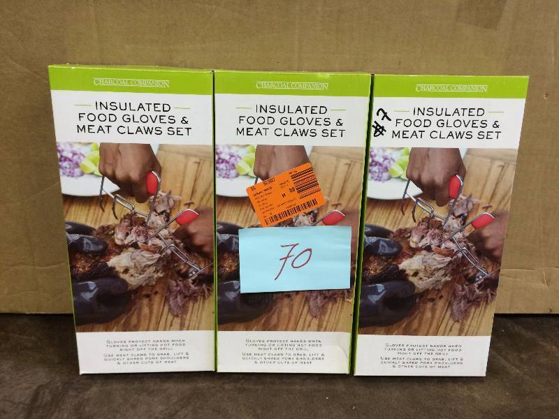 Lot oif 3 Insulated Gloves and Meat Claws New