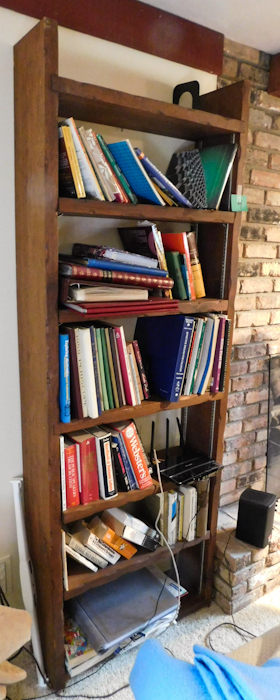 lot 4 image: This is a custom made solid wood book shelf