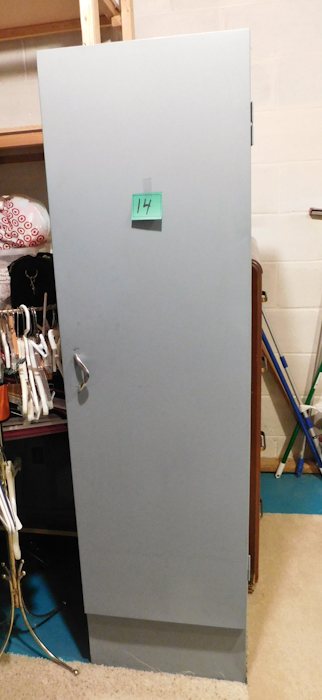 lot 14 image: Metal cabinet with door and shelves