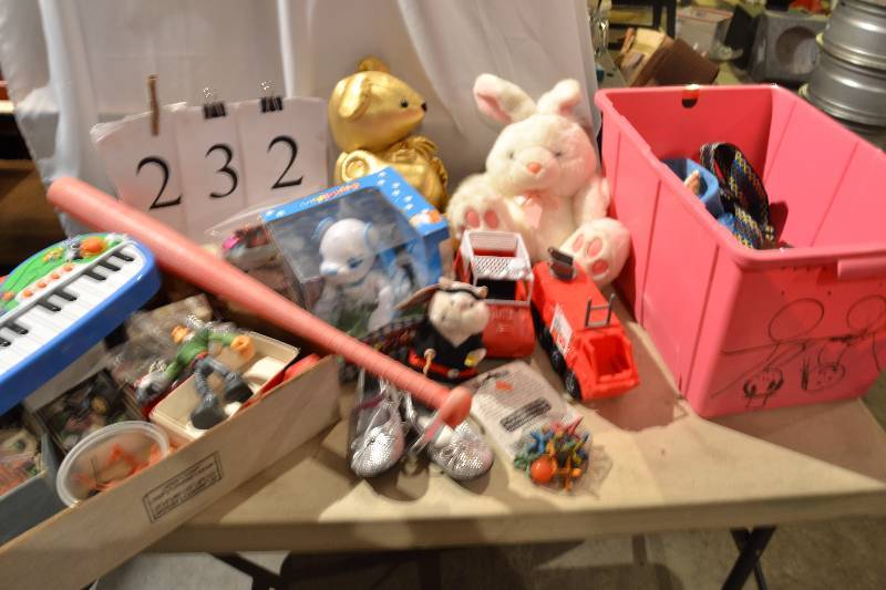 lot 232 image: Toys