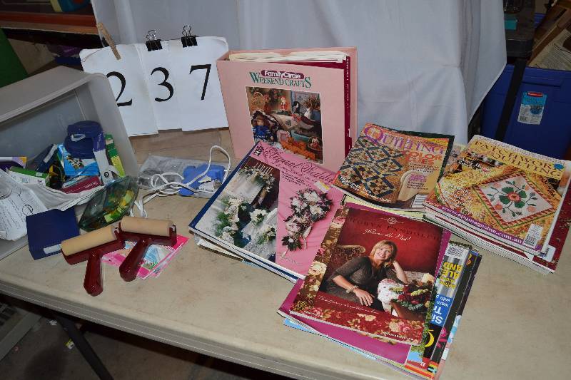 lot 237 image: Craft items