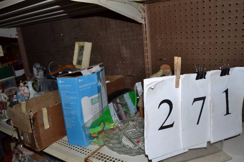 lot 271 image: Box Lot