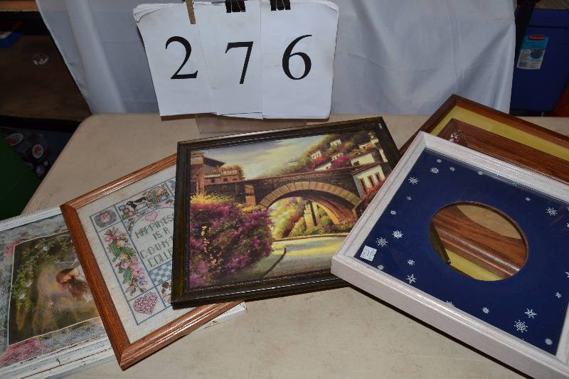 lot 276 image: Misc items