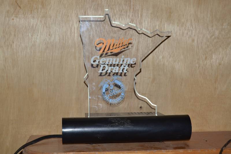 lot 287 image: Miller Light