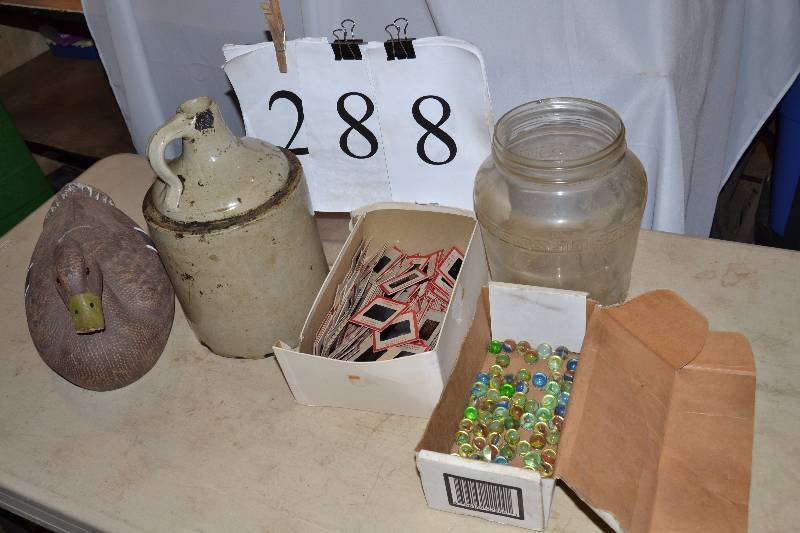 lot 288 image: Misc items