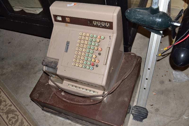 lot 209 image: Cash Register