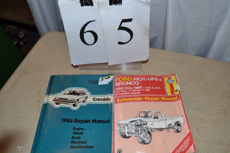 lot 65 image: Ford and Toyota Manuals