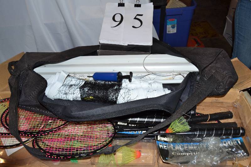 lot 95 image: Badminton Set