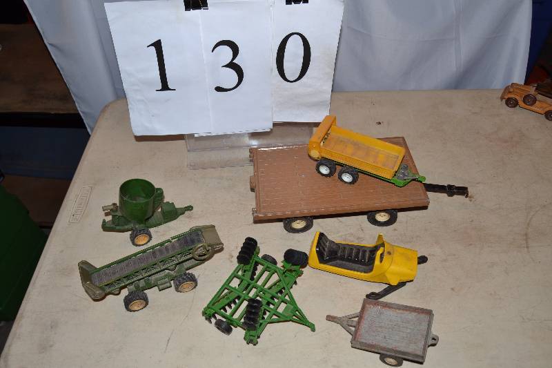 lot 130 image: Vintage Snowmobile