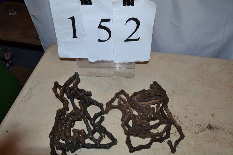 lot 152 image: Chain