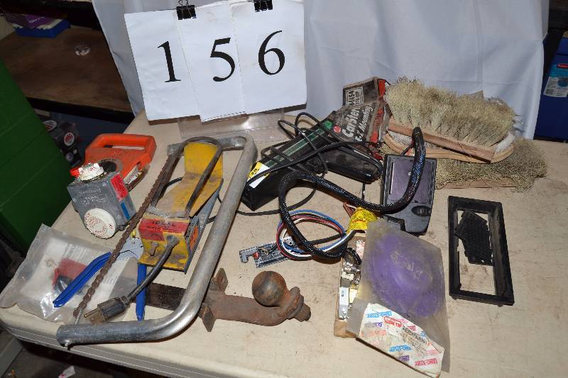 lot 156 image: Misc shop items