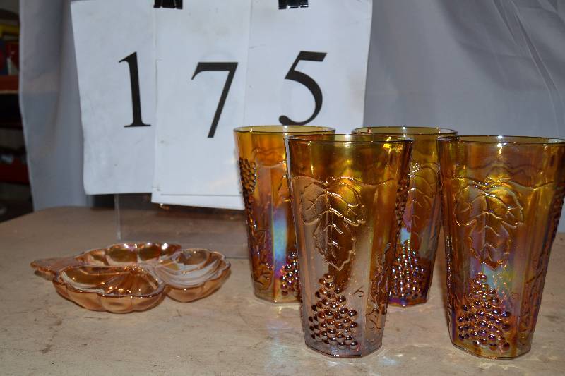 lot 175 image: Carnival Glasses