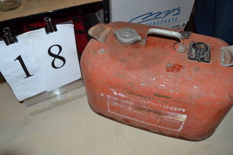 lot 18 image: Gas tank