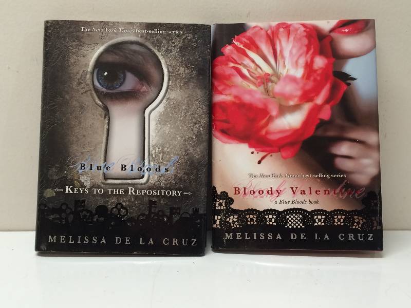 lot 45 image: Twilight Novels by Meyer and more