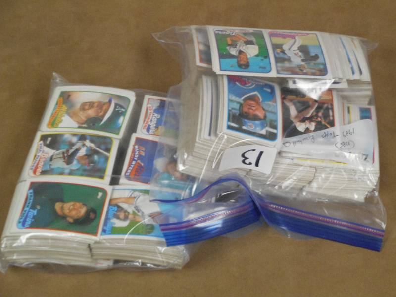 1989 Topps Baseball Cards, (Quantit...