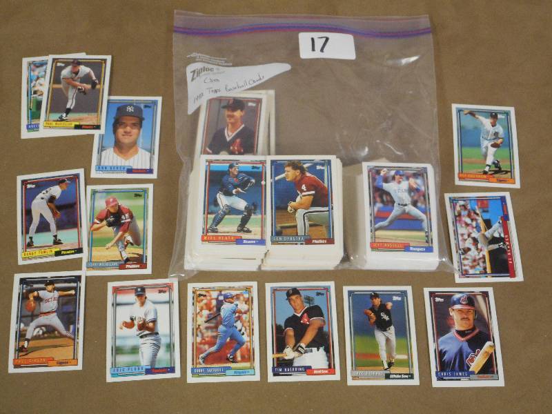 1992 Topps Baseball Cards, (Quantit...