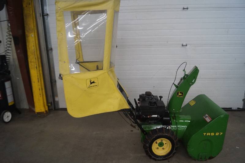 John Deere Snowblower