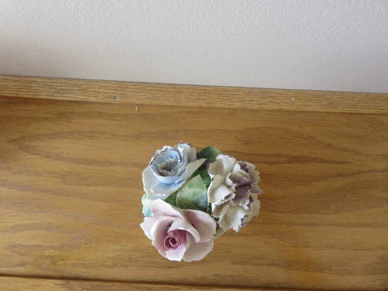 Radnor flower figurine