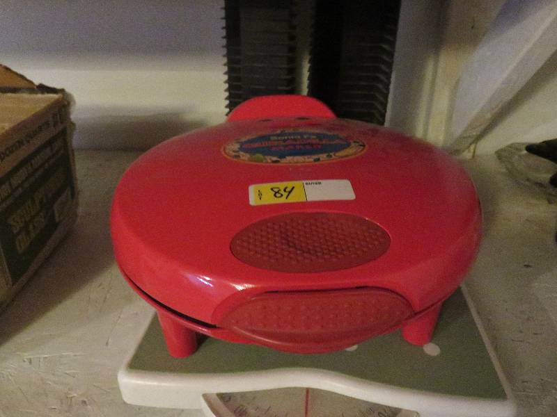scale and quesadilla maker