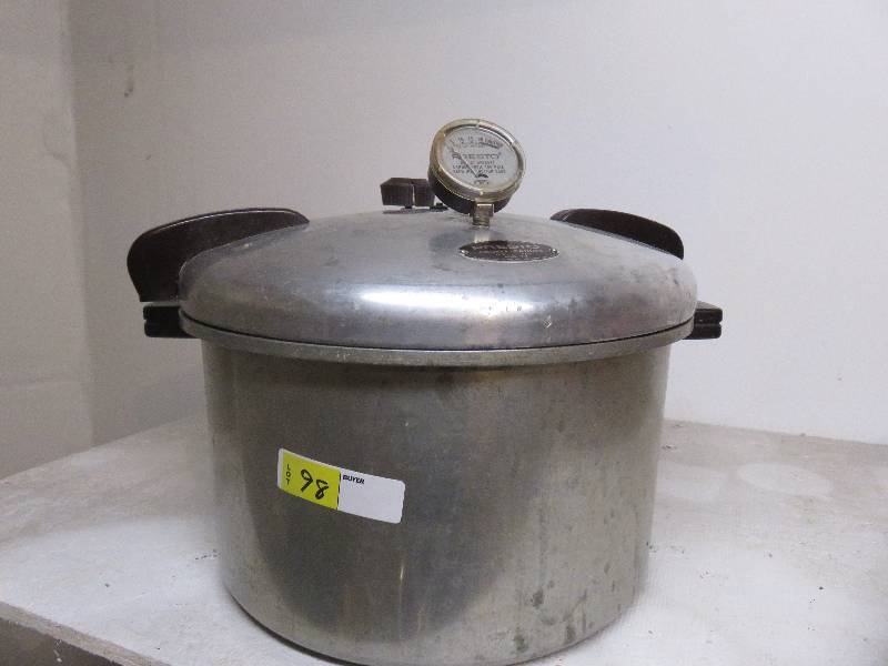 pressure cooker