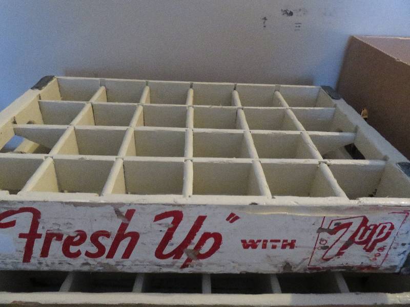 Vintage 7-Up wood box
